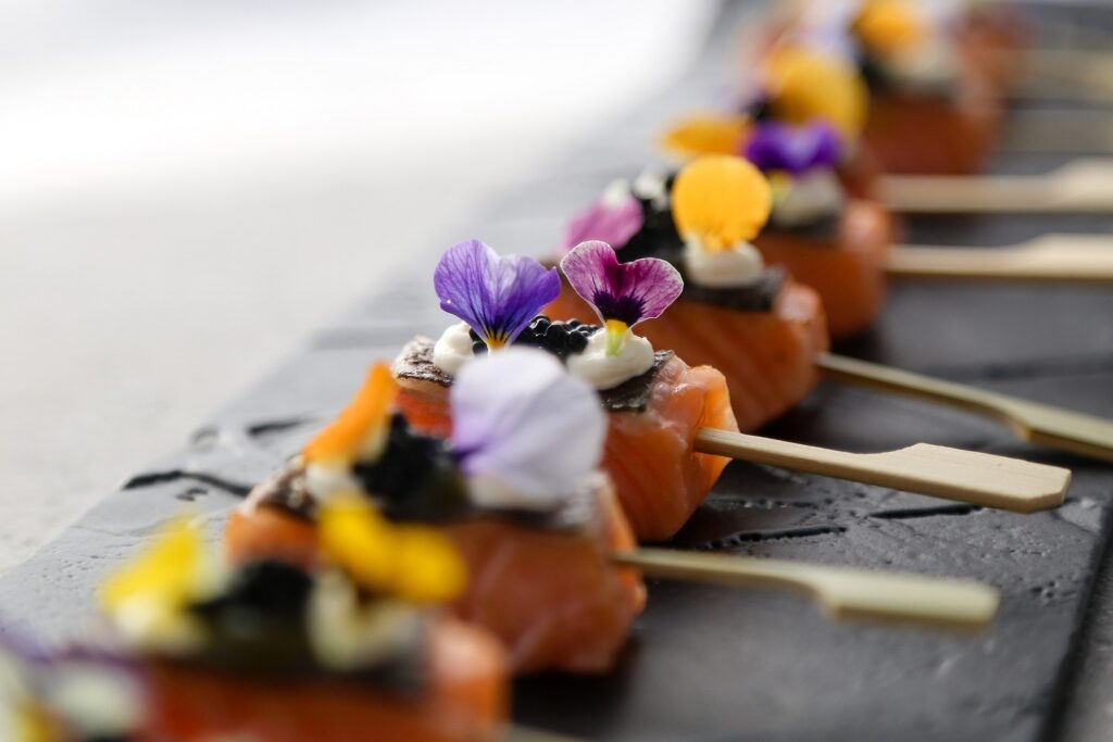 rhubarb_salmon_canapes